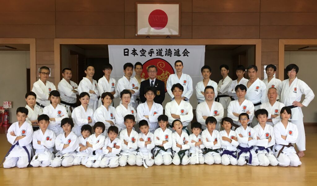 école japonaise de Karaté Tokyo et Lyon